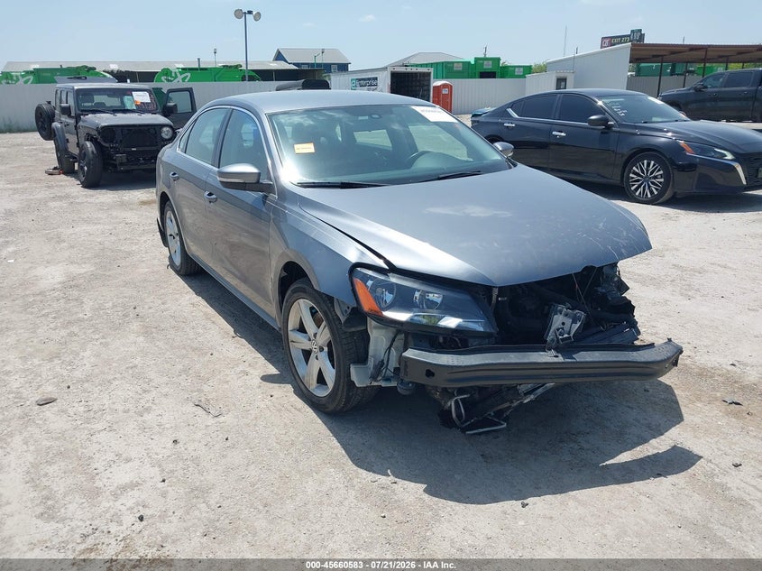 2015 VOLKSWAGEN PASSAT 1.8T SE