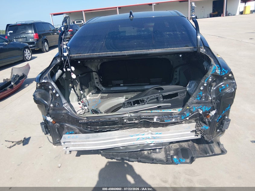 2025 TOYOTA CAMRY auction photo 6