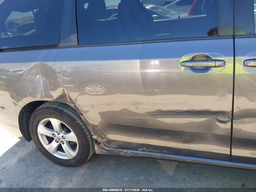 2020 Toyota Sienna Le VIN: 5TDKZ3DC3LS049277 Lot: 45660819