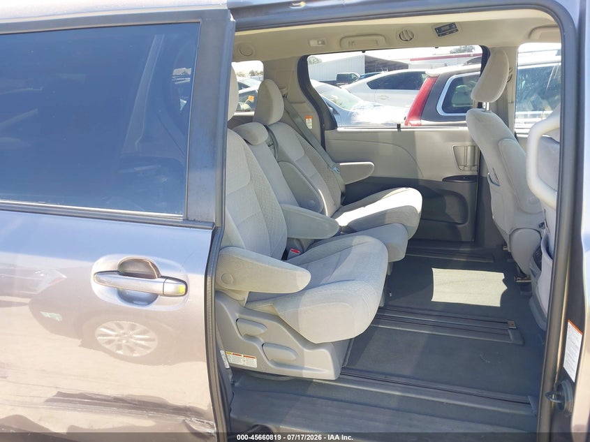 2020 Toyota Sienna Le VIN: 5TDKZ3DC3LS049277 Lot: 45660819