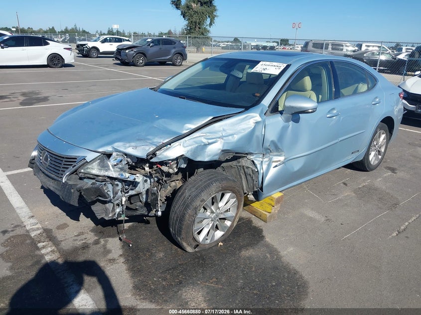 Vin: jthbw1gg0d2031760, lot: 46159452, lexus es 300h 20132