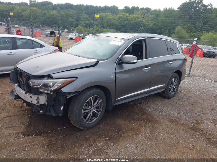 2017 INFINITI QX60 auction photo 2