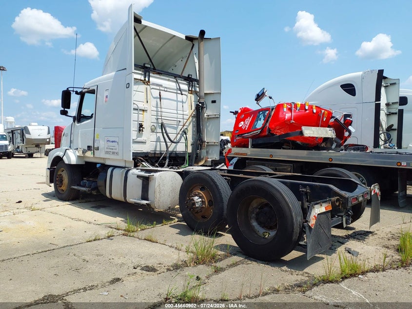 2012 VOLVO VN auction photo 3