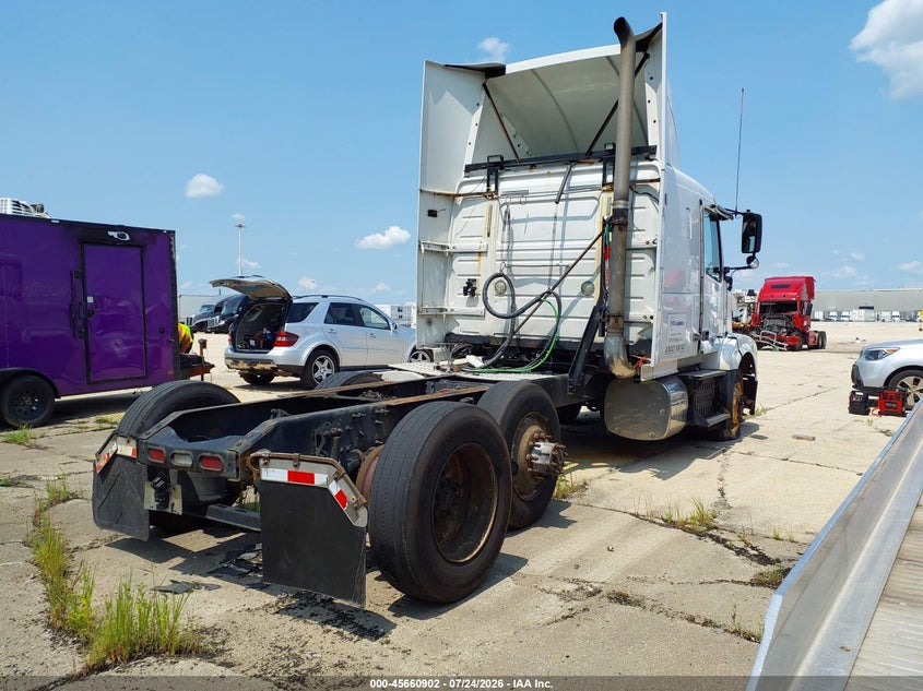 2012 VOLVO VN auction photo 4
