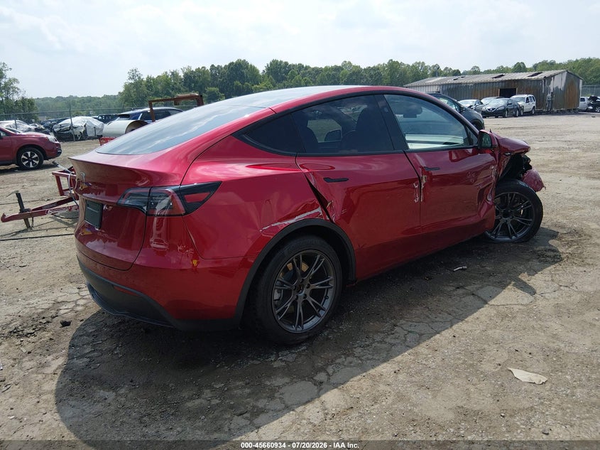 2024 Tesla Model Y Long Range Single Motor Rear-Wheel Drive/Rwd VIN: 7SAYGDED3RF186555 Lot: 45660934
