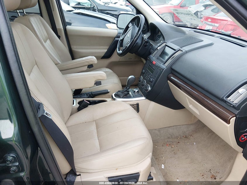 2012 LAND ROVER LR2 auction photo 5
