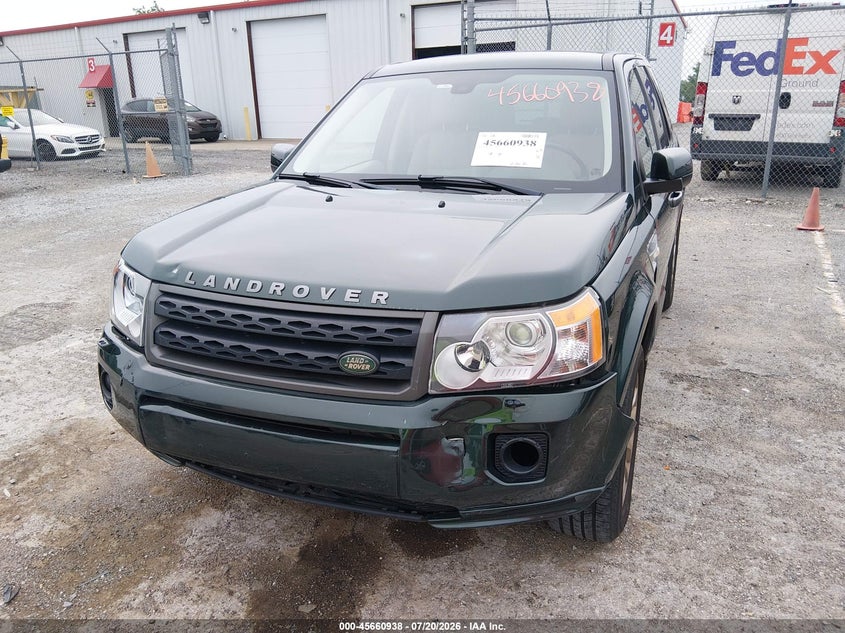 2012 LAND ROVER LR2 auction photo 6