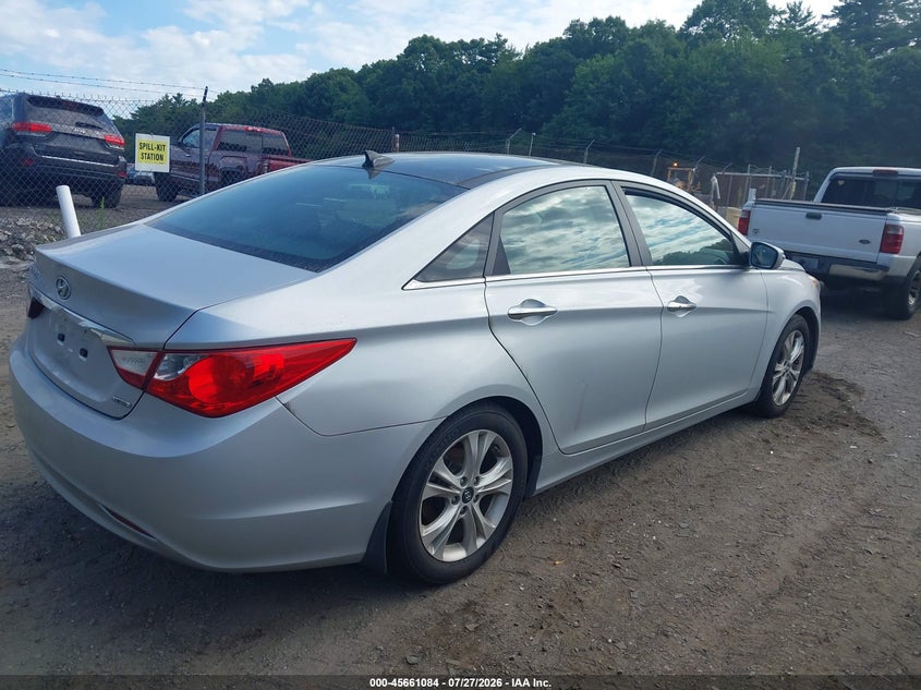 2013 HYUNDAI SONATA auction photo 4