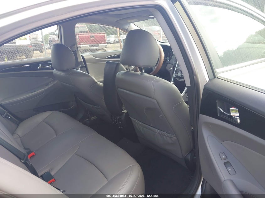 2013 HYUNDAI SONATA auction photo 8