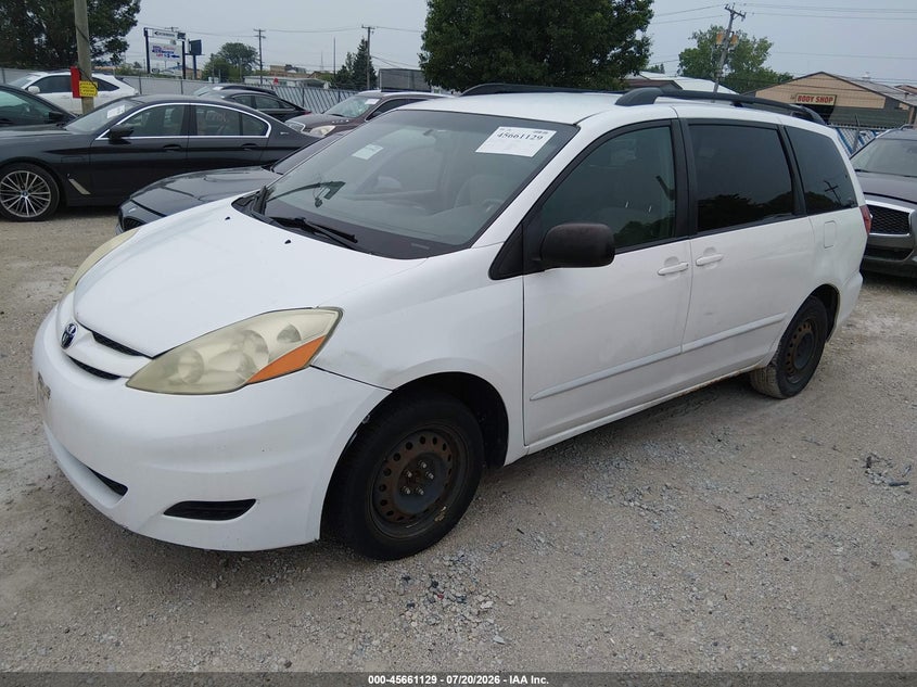 2010 Toyota Sienna Le 5TDKK4CC4AS321344 photo 1