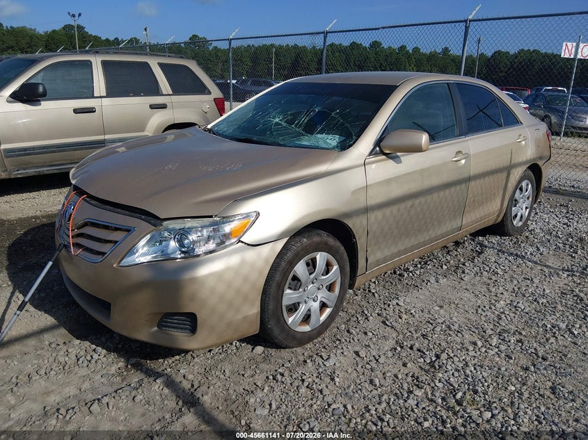 2011 TOYOTA CAMRY auction photo 2