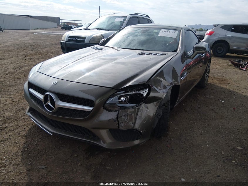 Vin: wddpk3ja8jf150704, lot: 46159717, mercedes-benz slc 300 20182