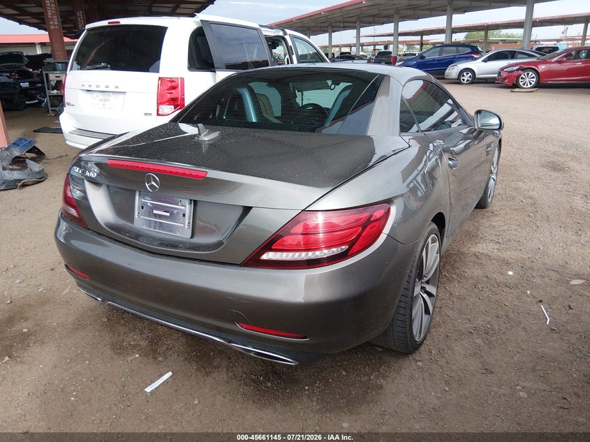 Vin: wddpk3ja8jf150704, lot: 46159717, mercedes-benz slc 300 20184