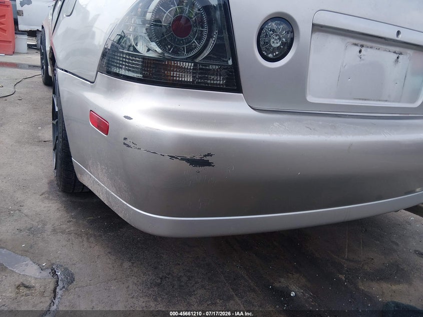 2003 Lexus Is 300 Base W/5-Speed Manual VIN: JTHBD192630070418 Lot: 45661210