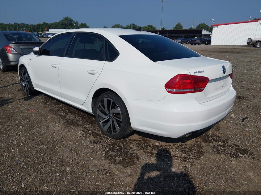 2014 Volkswagen Passat 1.8T Wolfsburg Edition VIN: 1VWAT7A39EC100811 Lot: 45661242