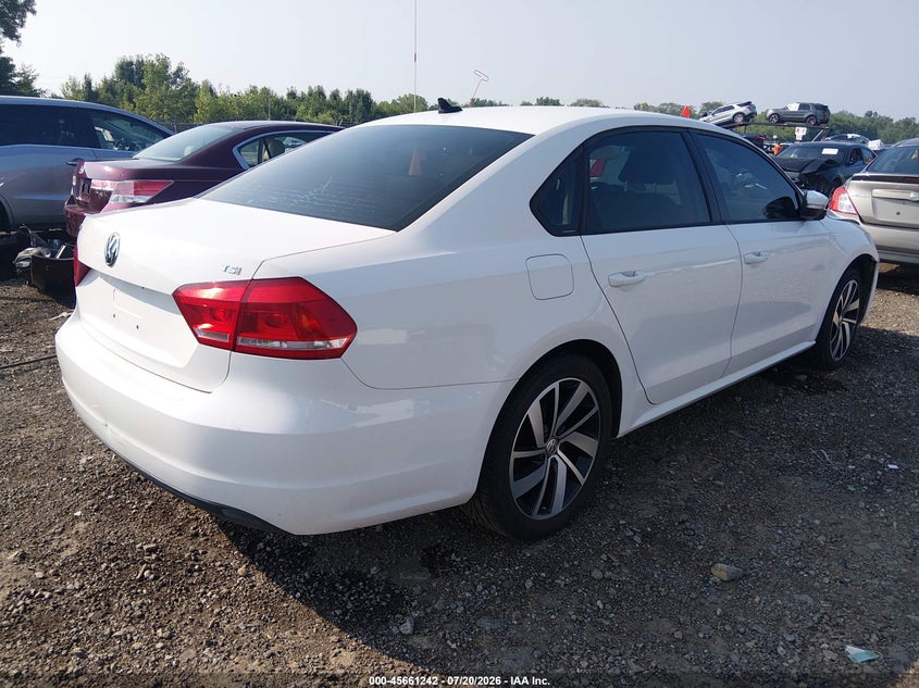 2014 Volkswagen Passat 1.8T Wolfsburg Edition VIN: 1VWAT7A39EC100811 Lot: 45661242