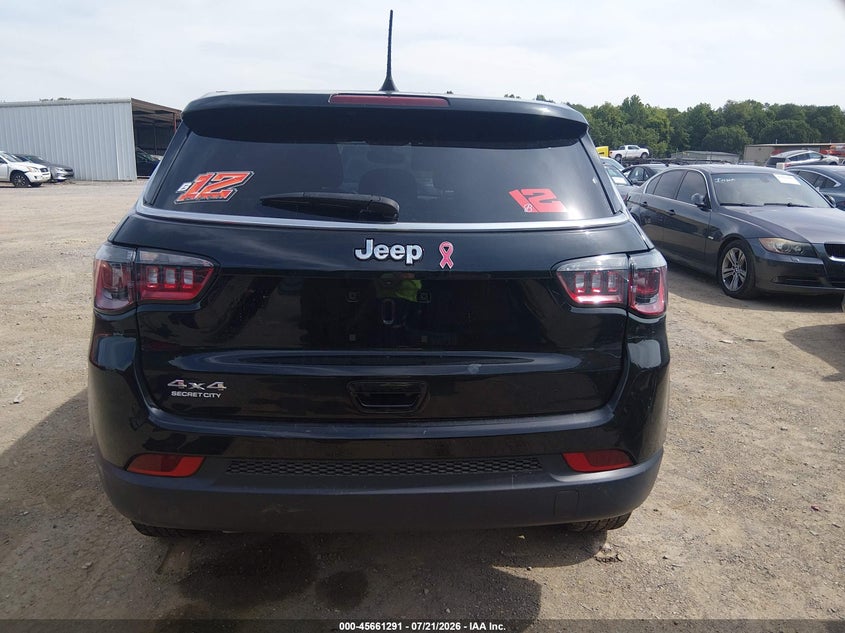 Photo 17 - JEEP COMPASS