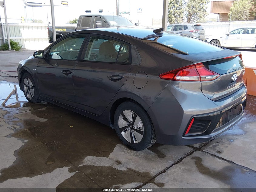 2018 HYUNDAI IONIQ HYBRID auction photo 3