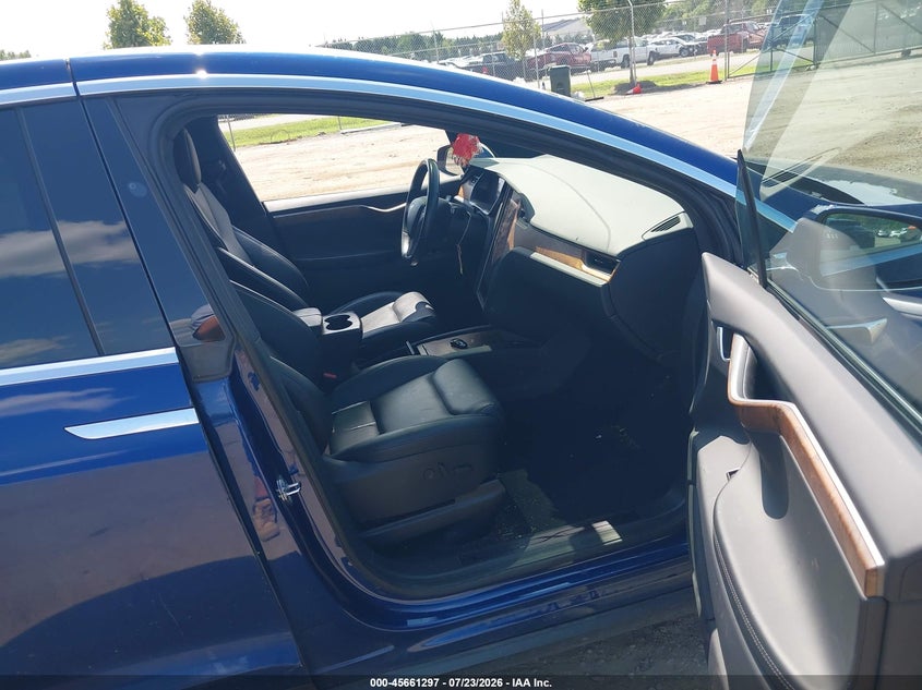 2020 TESLA MODEL X auction photo 5