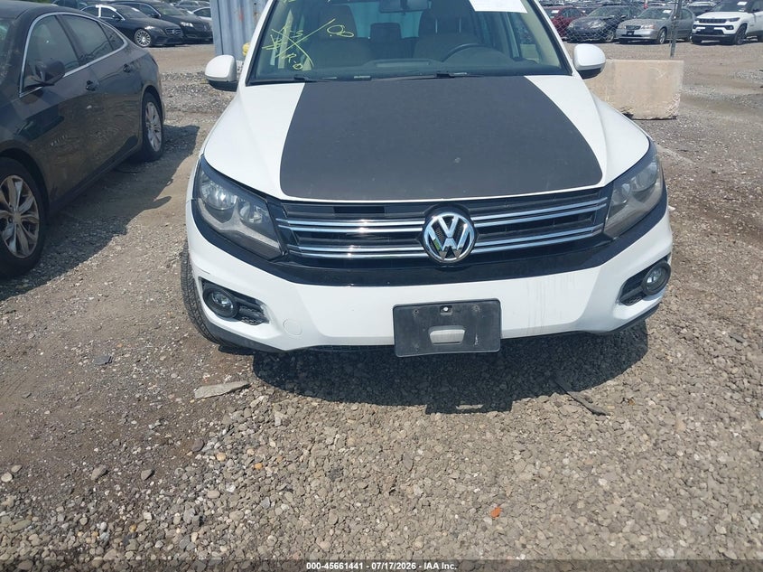 2012 VOLKSWAGEN TIGUAN auction photo 6