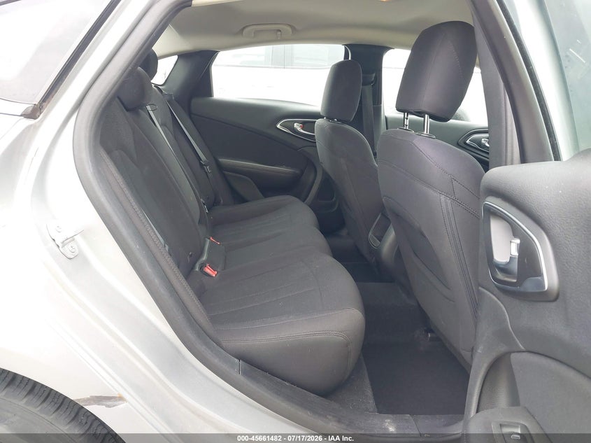 2015 Chrysler 200 Limited VIN: 1C3CCCAB0FN580209 Lot: 45661482