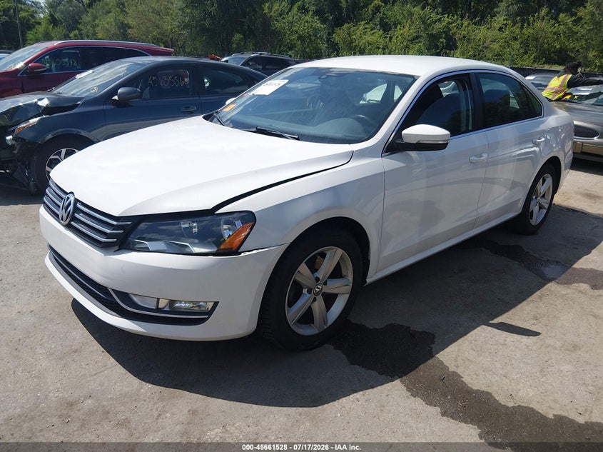 2015 Volkswagen Passat 1.8T Limited Edition VIN: 1VWAS7A39FC089717 Lot: 45661528
