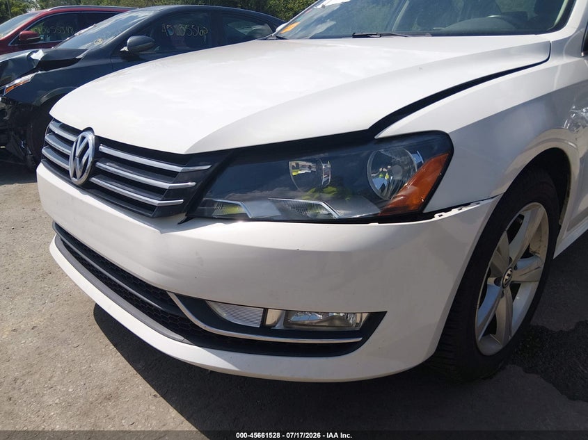2015 Volkswagen Passat 1.8T Limited Edition VIN: 1VWAS7A39FC089717 Lot: 45661528