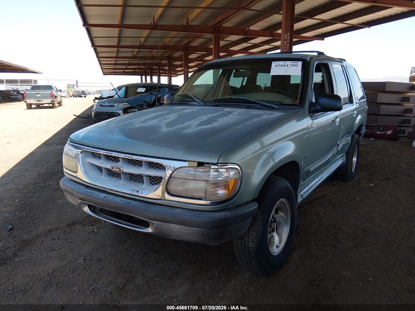 1998 Ford Explorer, Левый бок, IAAI, VIN 1FMZU35P9WZA67800 — фото 2