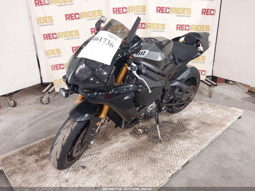 2015 YAMAHA YZFR1 auction photo 2