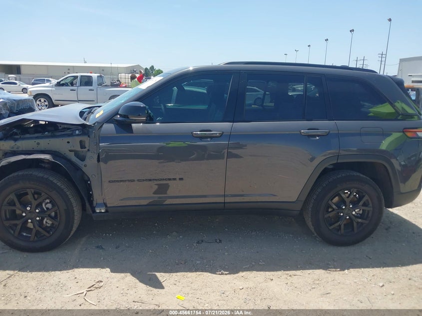 JEEP GRAND CHEROKEE - zdjęcie 15