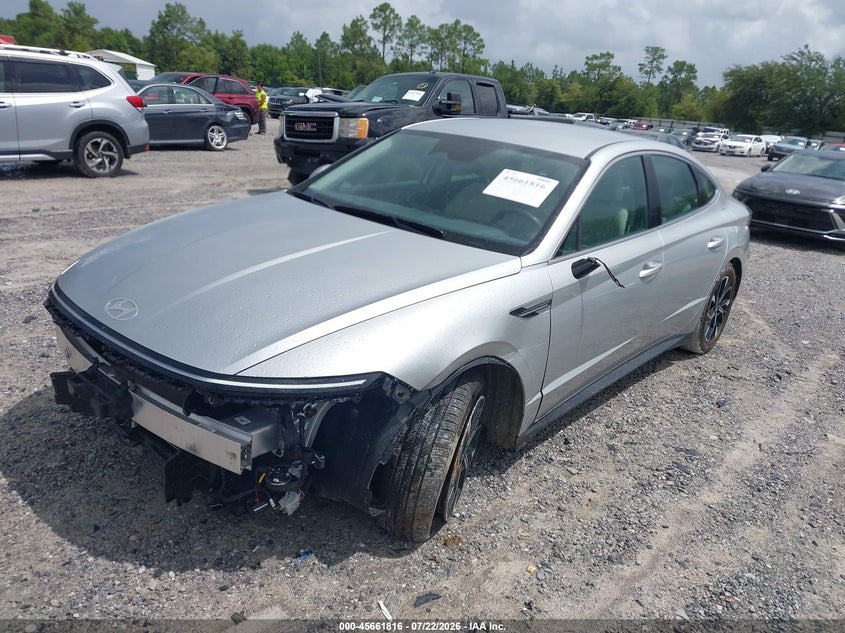 2025 HYUNDAI SONATA auction photo 2
