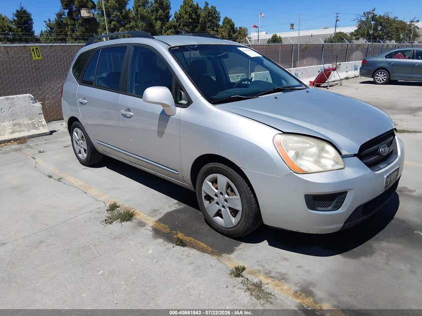2009 Kia Rondo