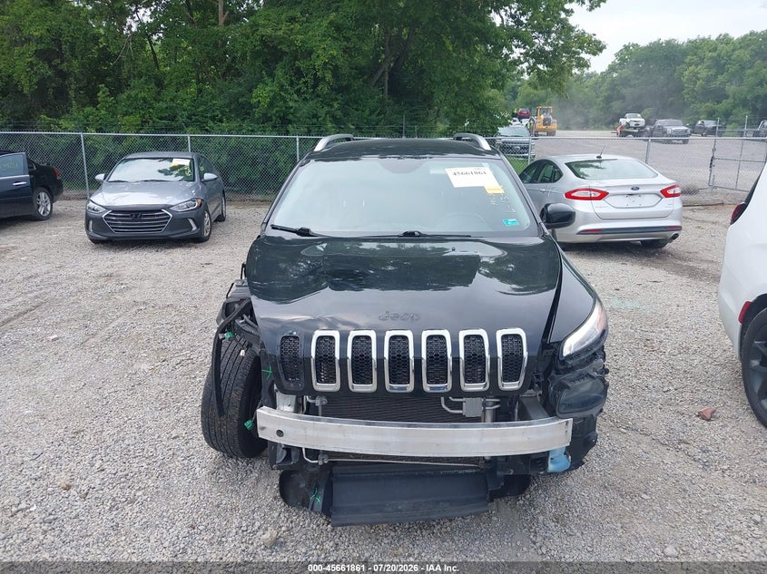 2018 Jeep Cherokee Latitude Plus Fwd VIN: 1C4PJLLX6JD553607 Lot: 45661861