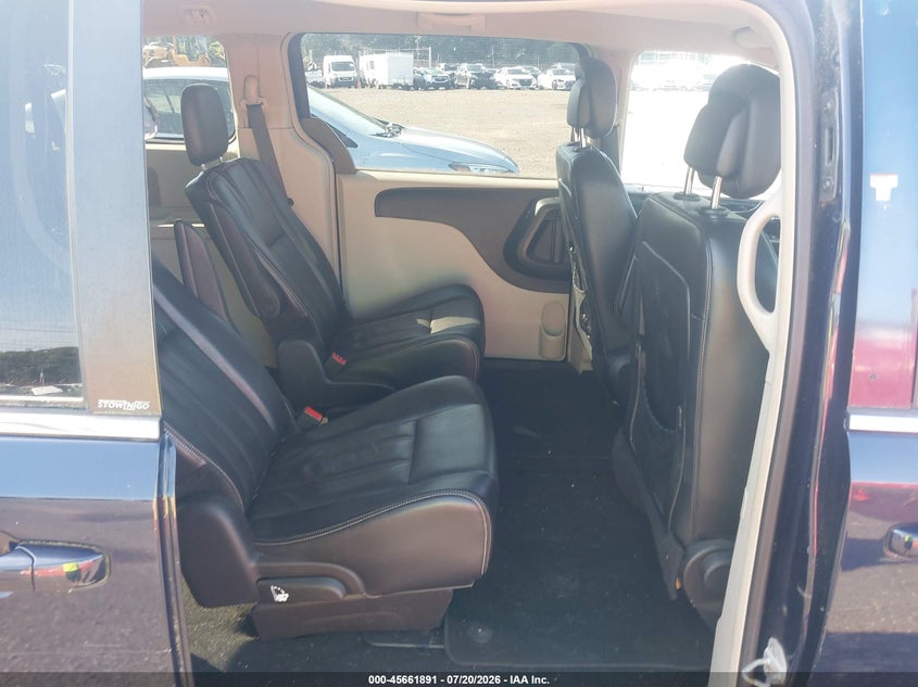 2013 Chrysler Town & Country Touring VIN: 2C4RC1BG2DR734701 Lot: 45661891