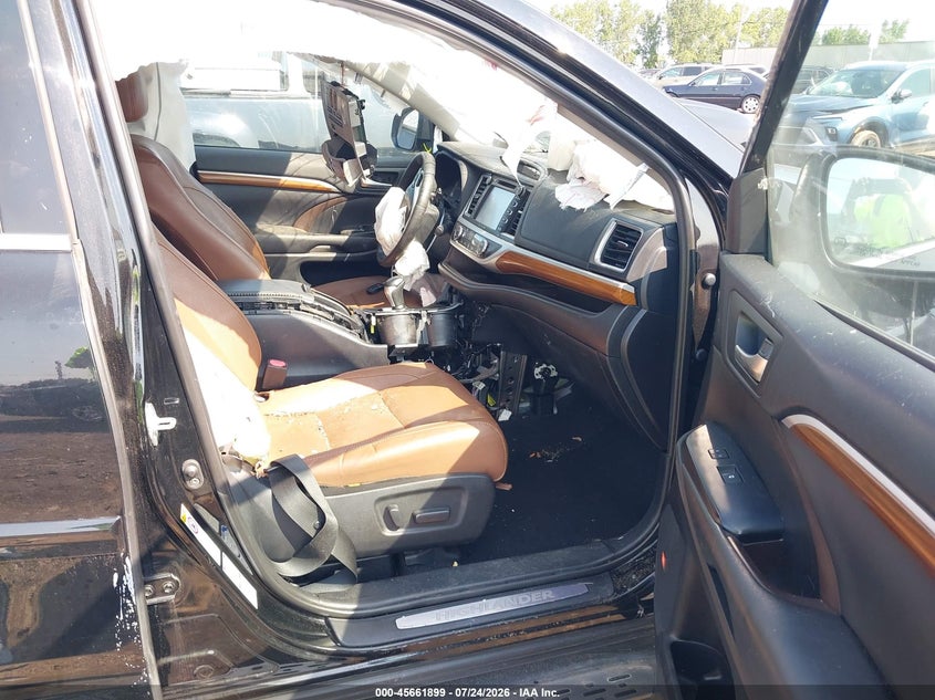 2019 TOYOTA HIGHLANDER auction photo 5