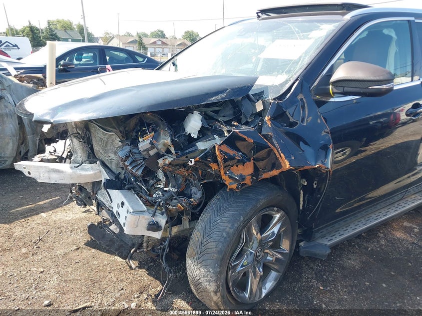 2019 TOYOTA HIGHLANDER auction photo 6