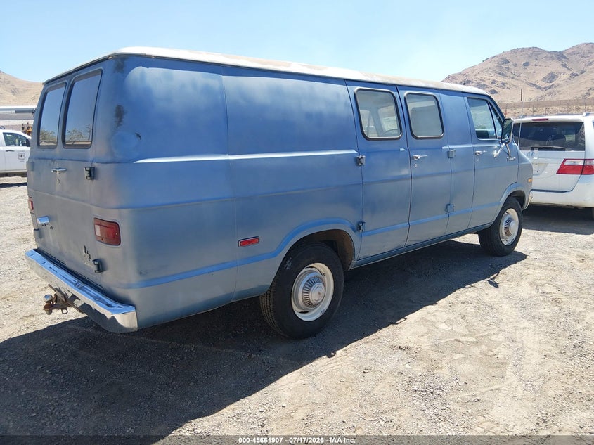 1977 DODGE TRADESMAN 300 auction photo 4