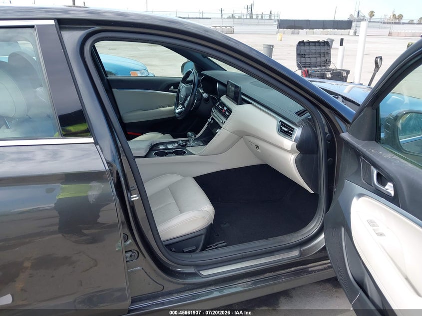 2024 GENESIS G70 auction photo 5
