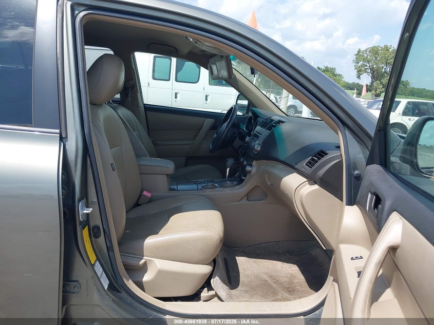 AtlanticExpress - Toyota Highlander