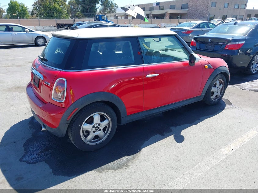 2009 MINI COOPER auction photo 4