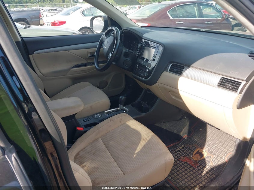 2016 MITSUBISHI OUTLANDER auction photo 5