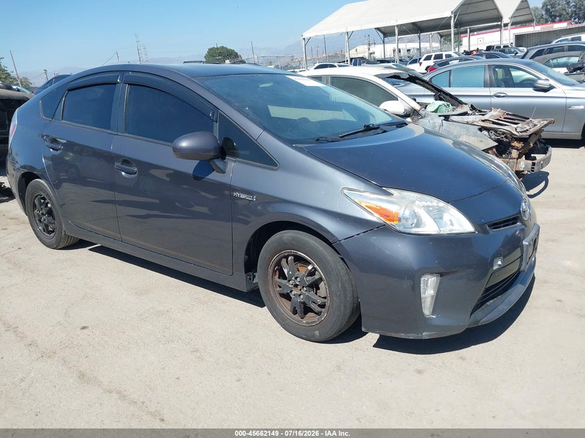 2014 TOYOTA PRIUS auction photo 1