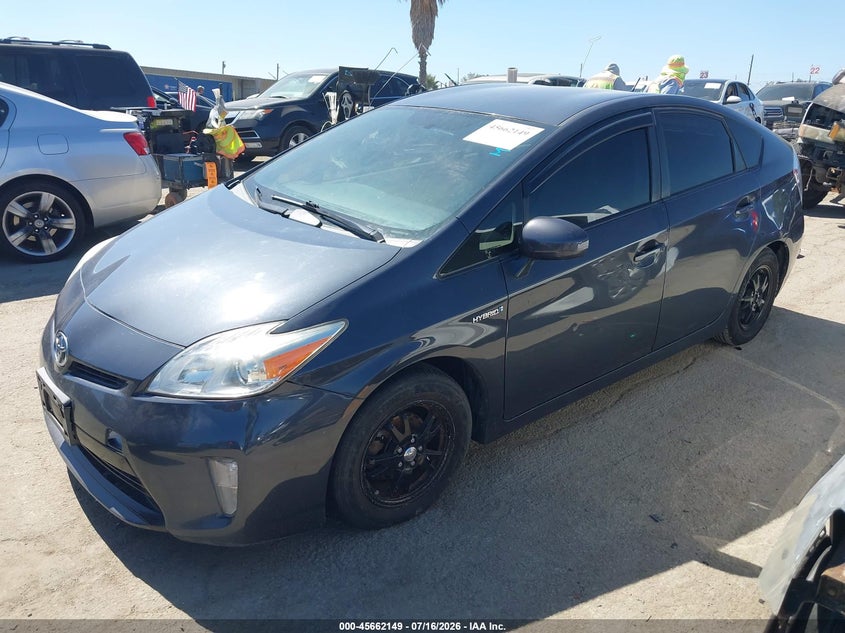 2014 TOYOTA PRIUS auction photo 2