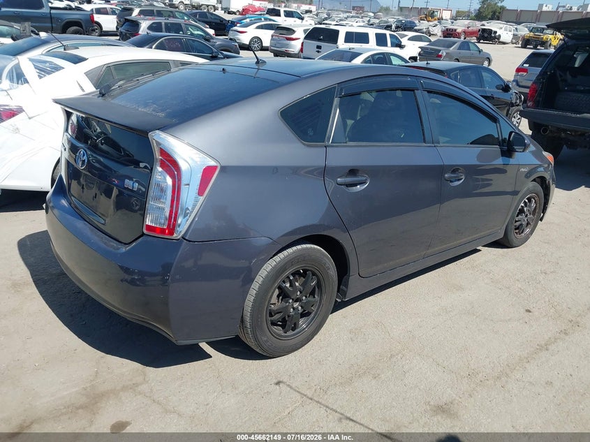 2014 TOYOTA PRIUS auction photo 4