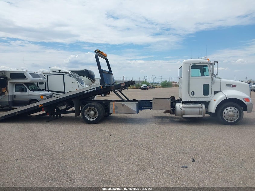 2007 OTHER PETERBILT 335 TRUCK N/A