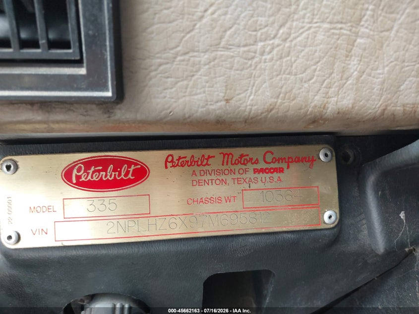 2007 PETERBILT 335 auction photo 8