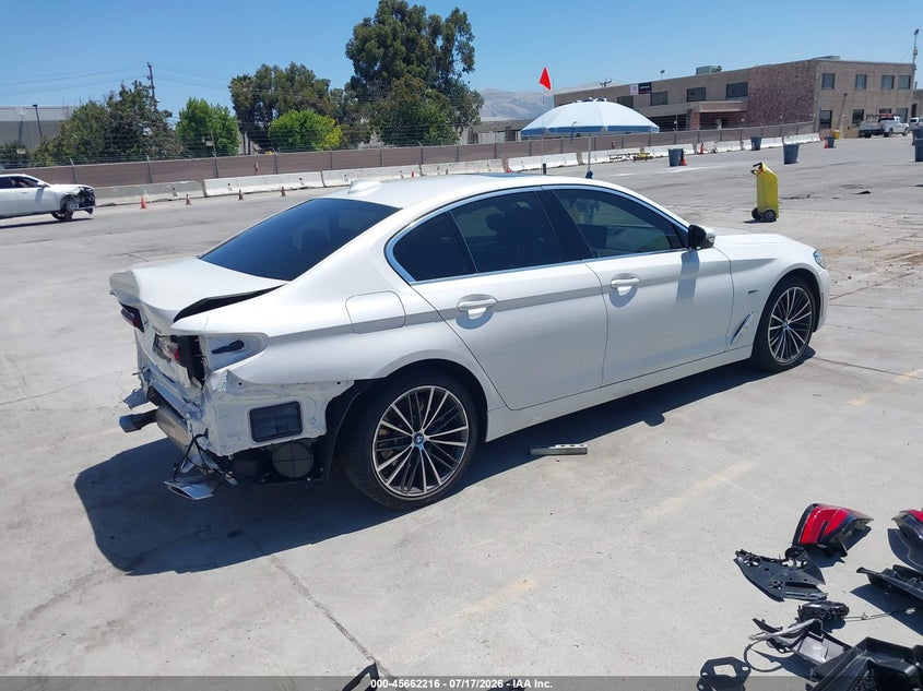 Vin: wba13ag03pcm40386, lot: 46160788, bmw 530e 20234
