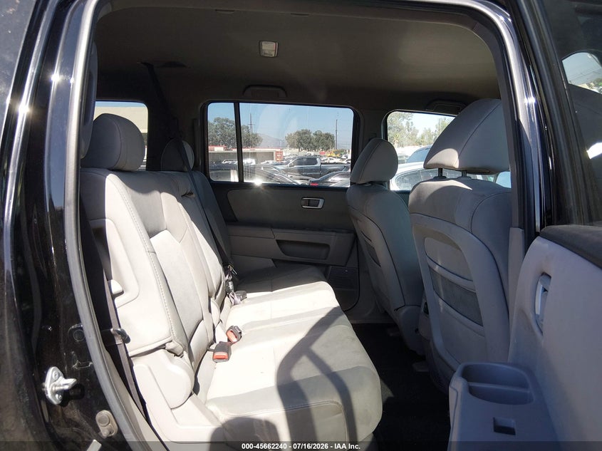2011 Honda Pilot Lx VIN: 5FNYF3H29BB038274 Lot: 45662240