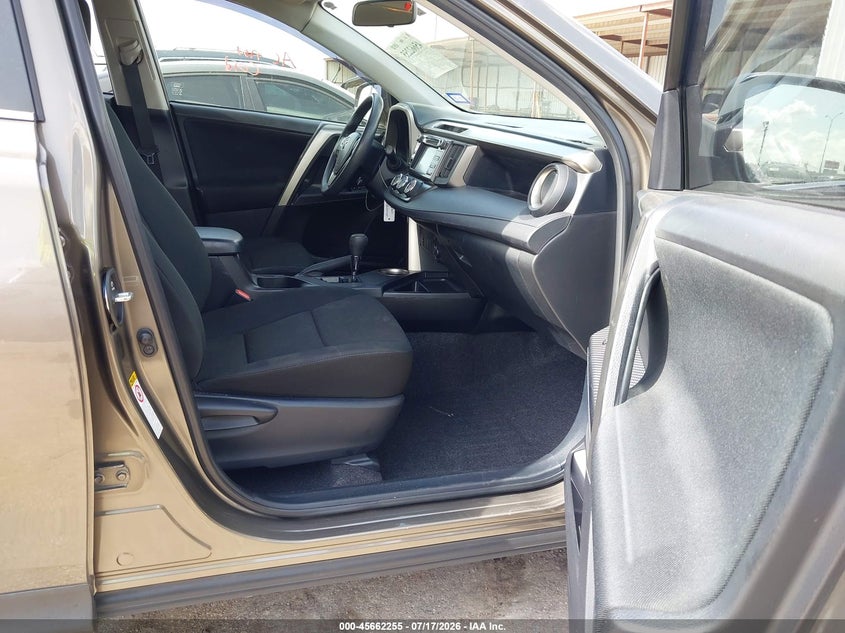 2015 TOYOTA RAV4 auction photo 5