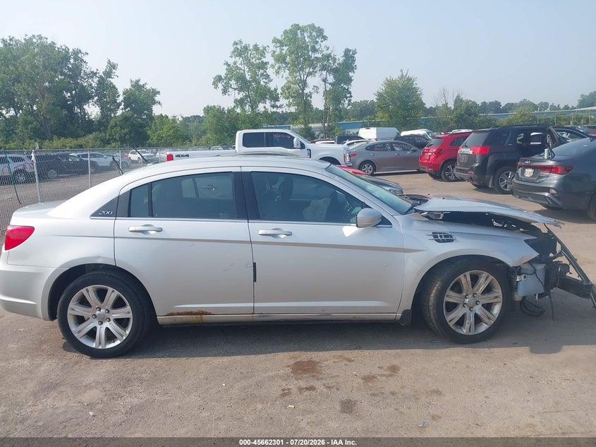 2012 Chrysler 200 Lx VIN: 1C3CCBABXCN318493 Lot: 45662301